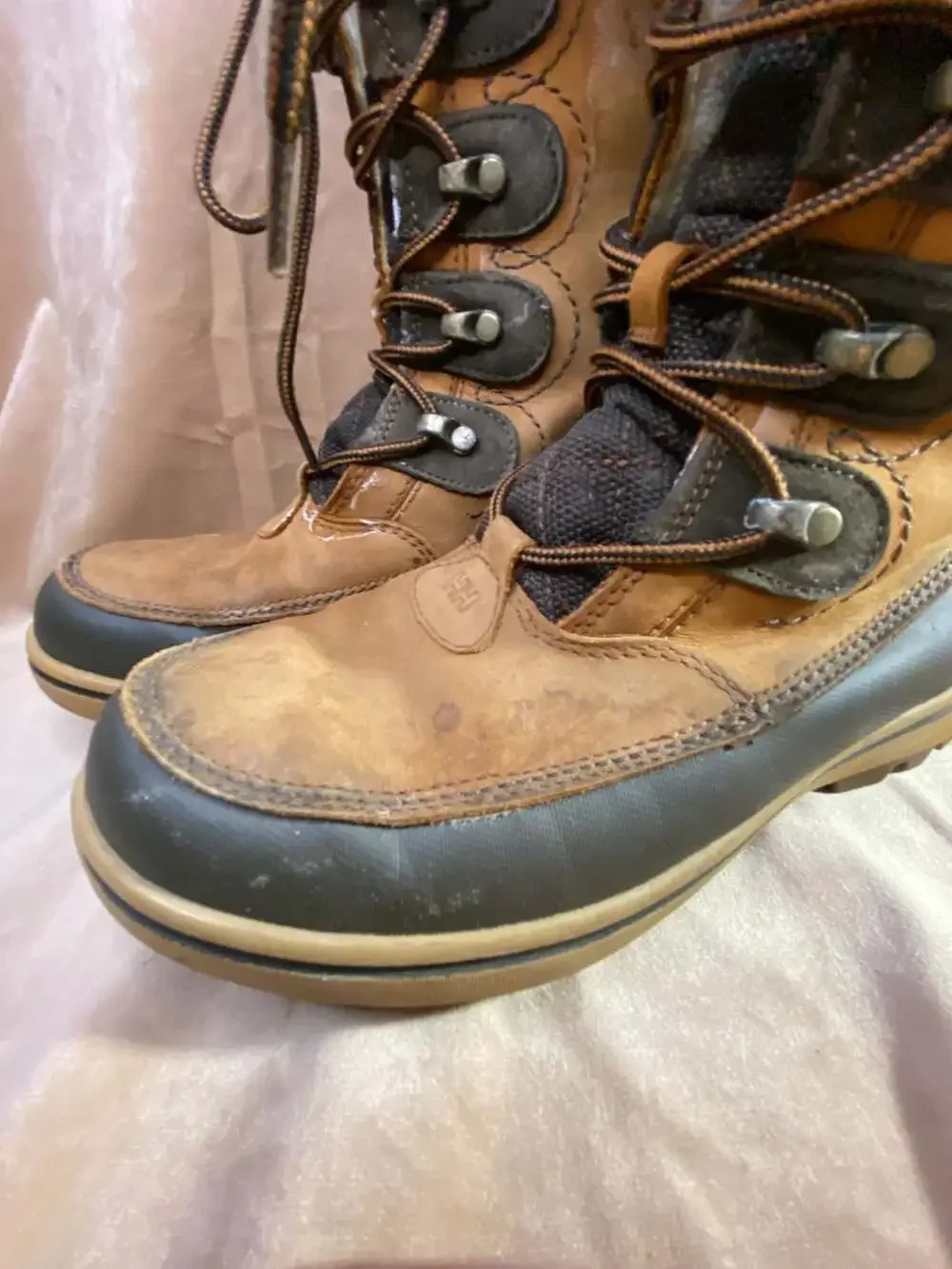 Helly Hansen womens Garibaldi Chestnut Faux-Fur Quilted Lace-Up Winter Boots